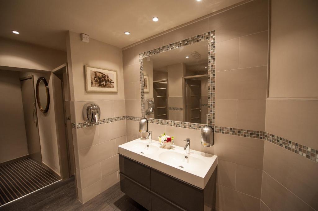 Pollards Inn Willaston  Екстер'єр фото